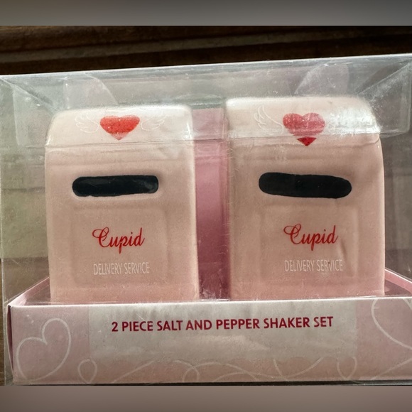 Pink Mailbox Salt and Pepper Ceramic Shaker Set Cupid's Love Letters - N… - Picture 1 of 8